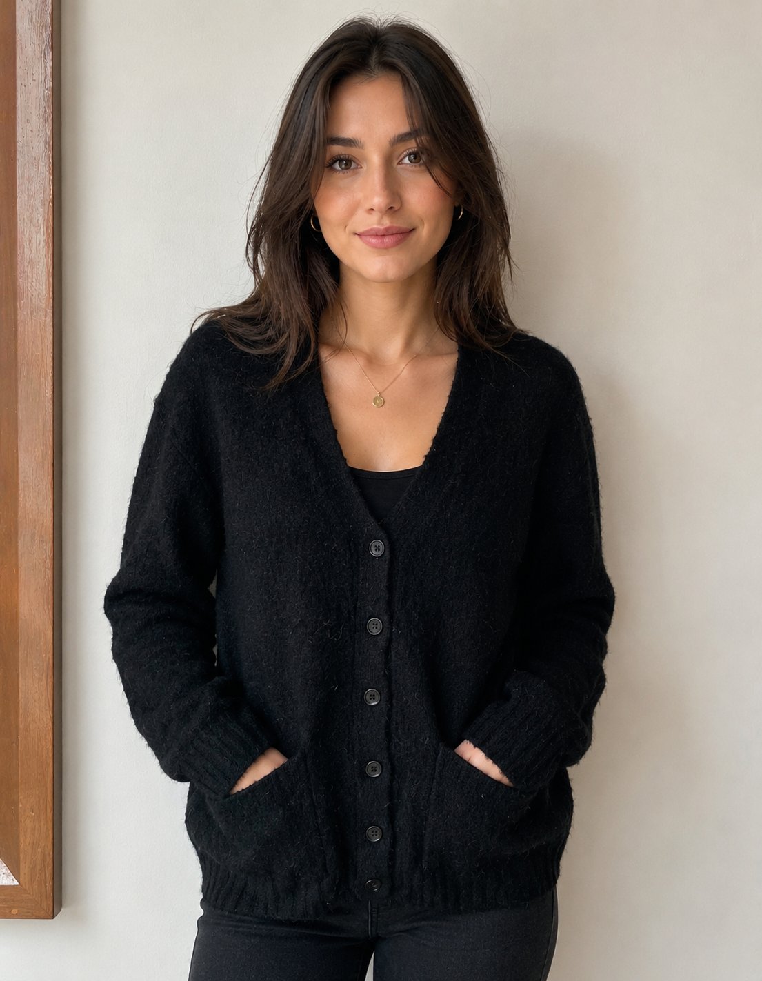 Suéter Negro de Lana con Bolsas Delanteras - Zara Origins