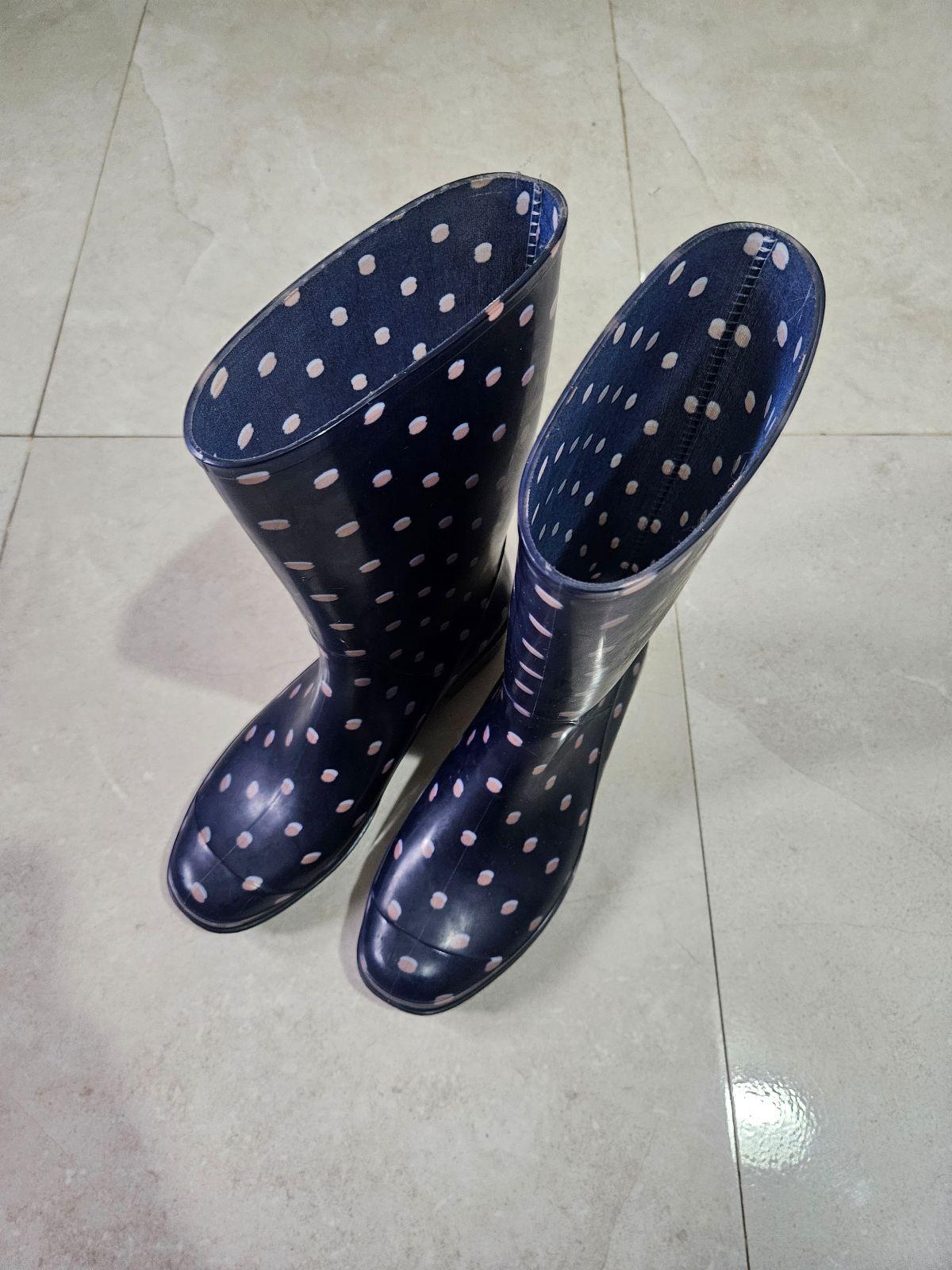 Botas para lluvia nuevas talla 5 