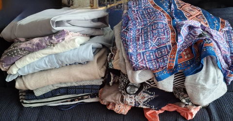 Lote de 30 blusas en tallas S, M y G