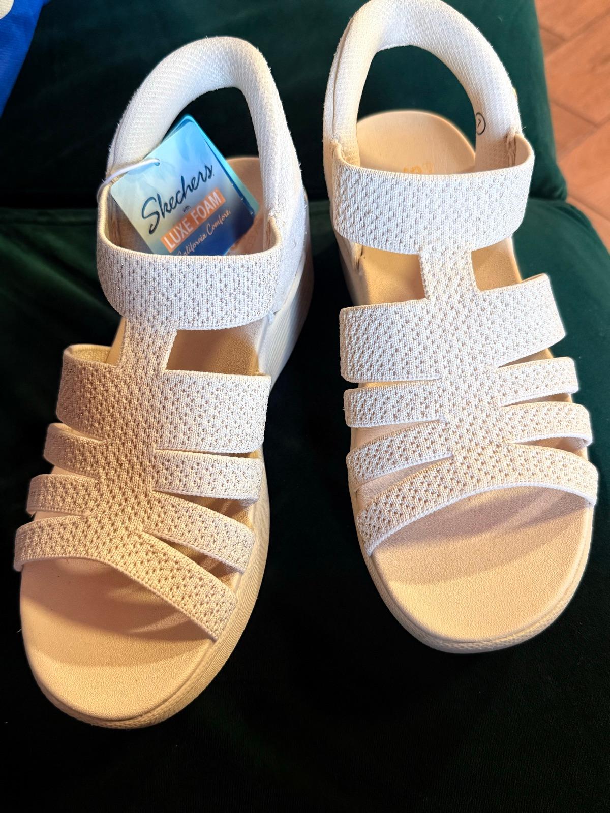 Sandalias de Dama Sketchers Talla 4 MX Nuevas con Etiqueta