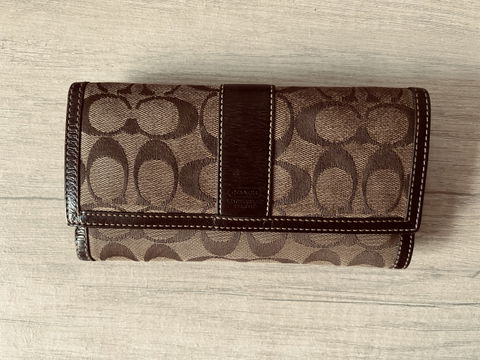 Cartera Coach Monograma Signature C en Tela y Piel Café