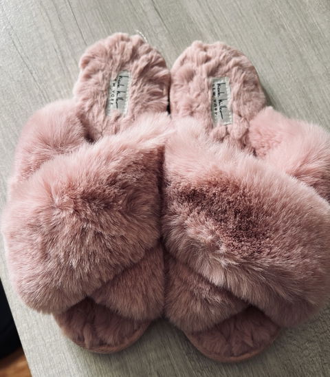 Sandalias de Peluche Nicole Hiller Talla 5MX / 8USA - Como Nuevas