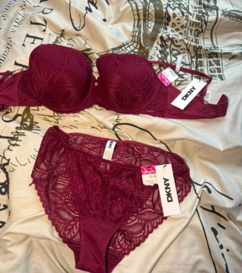 Conjunto de Ropa Interior DKNY Talla M Color Rojo Vino - Nuevo