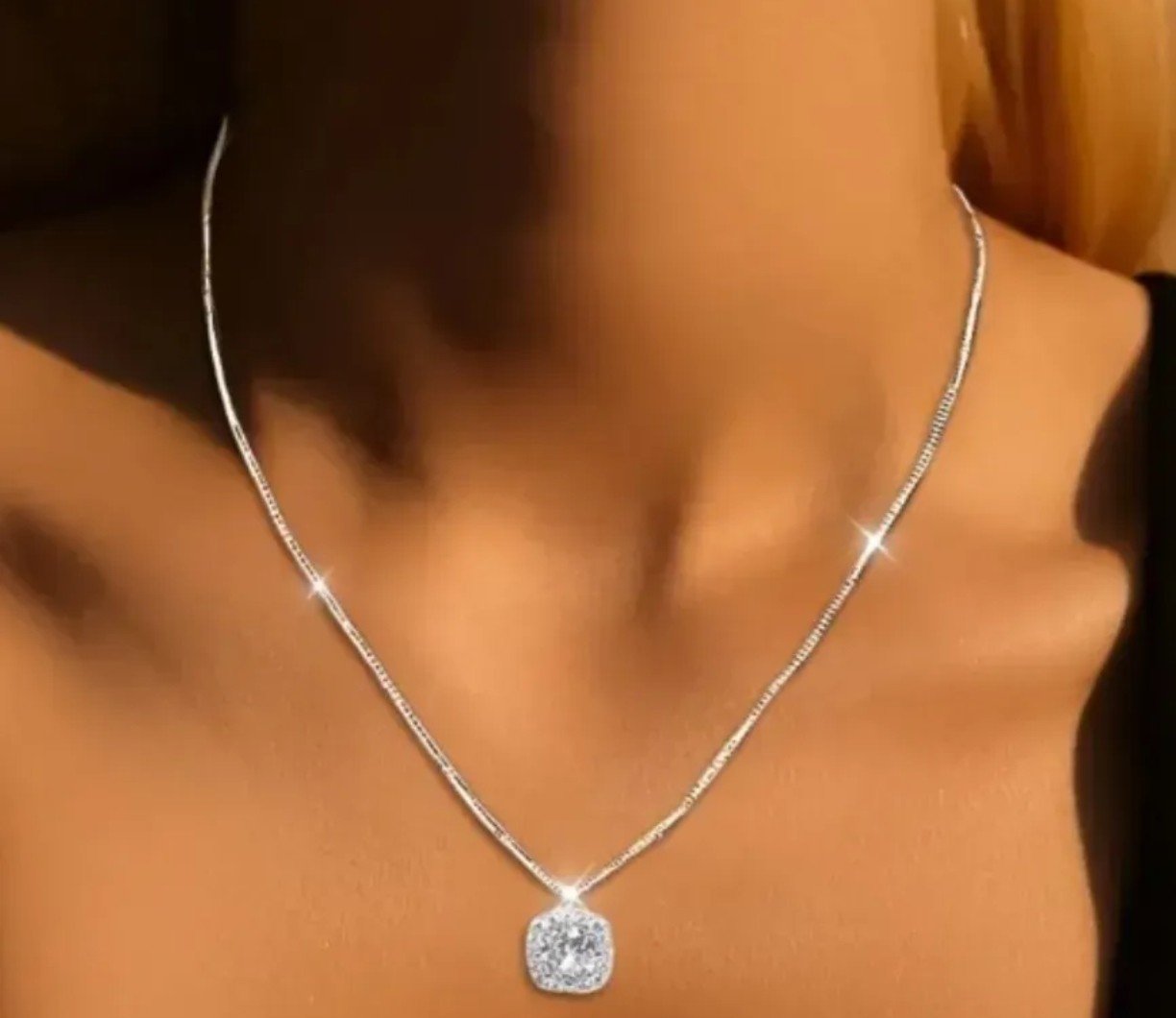 Collar de Plata Esterlina 925 con Dije de Zirconia