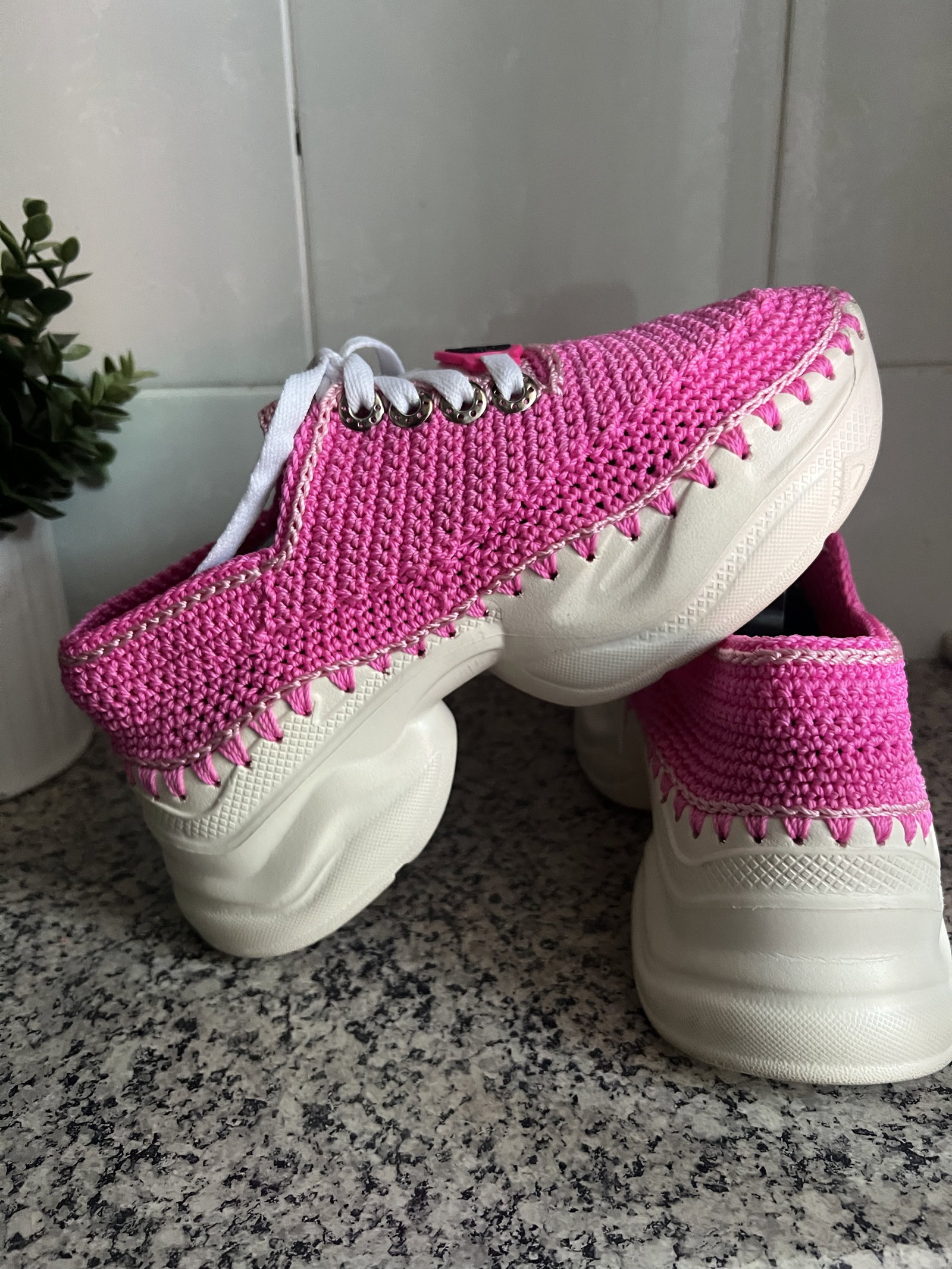 Tenis tejidos a crochet #4 color rosa
