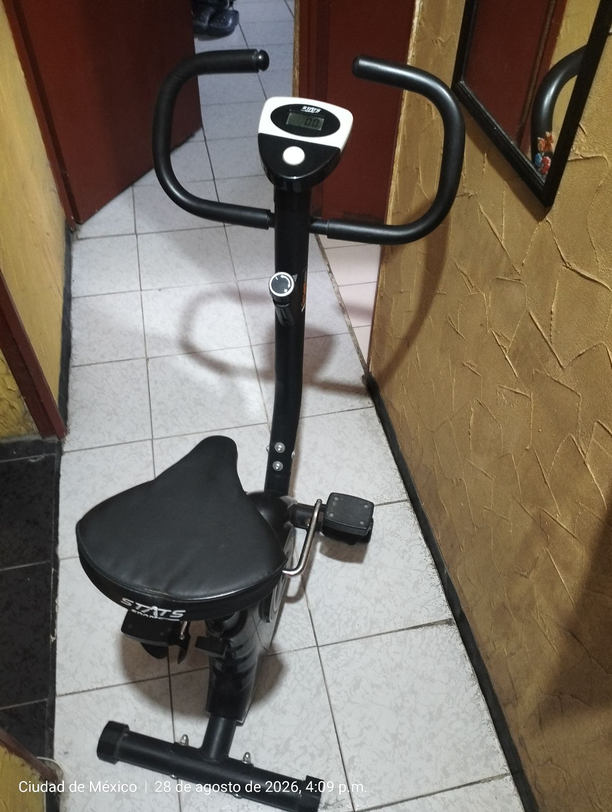 Bicicleta fija semi nueva en excelente estado