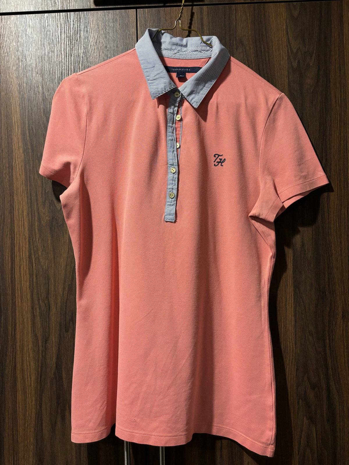 Blusa polo Tommy Hilfiger talla M color coral