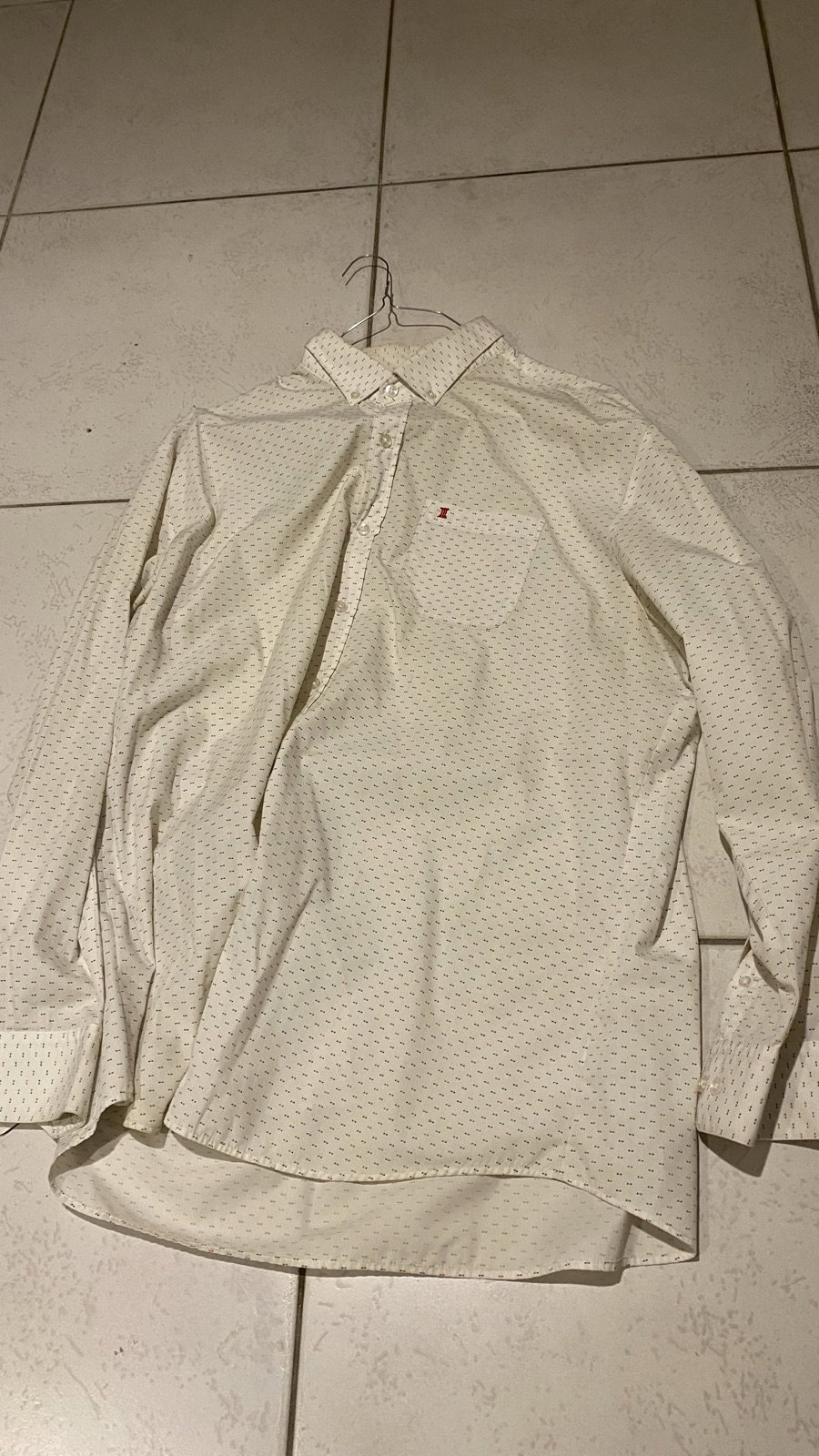 Camisa Dioro blanca de puntos, talla XL