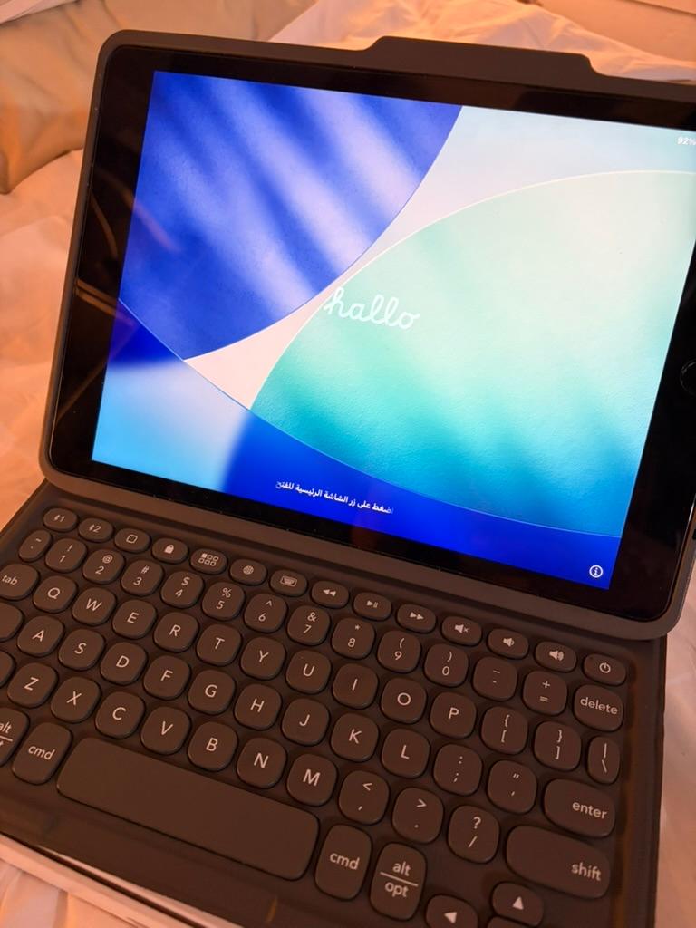 iPad 9ª generación 64 GB + teclado ZAGG