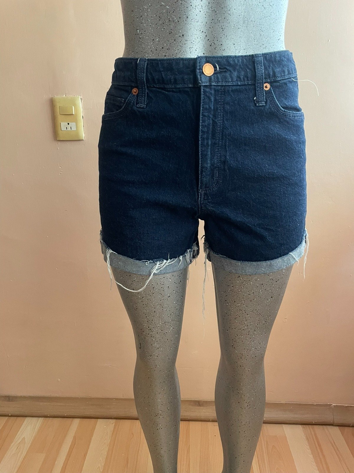 Short de mezclilla azul marino 