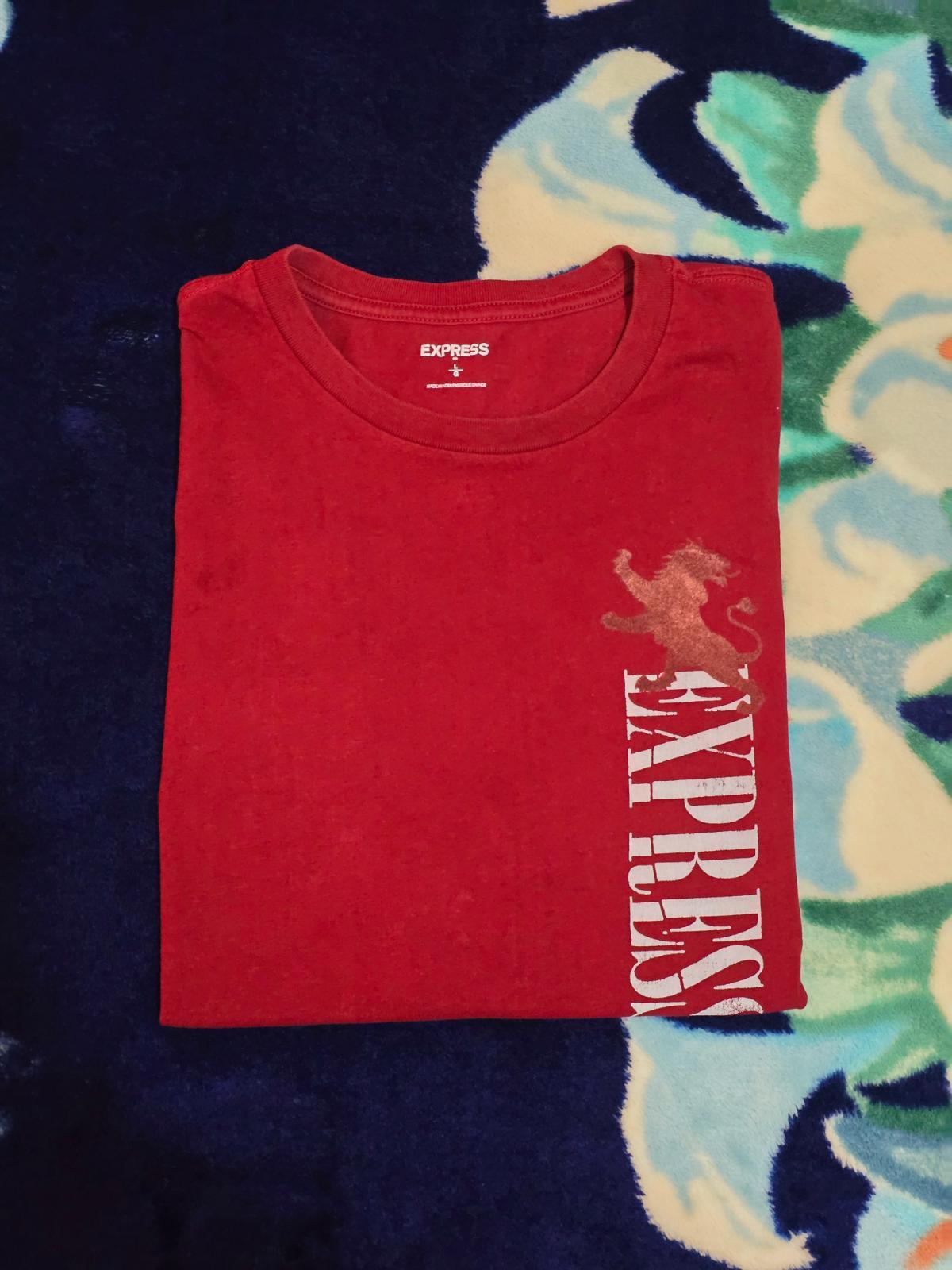 Playera Express Stretch Con Diseño en Gamuza