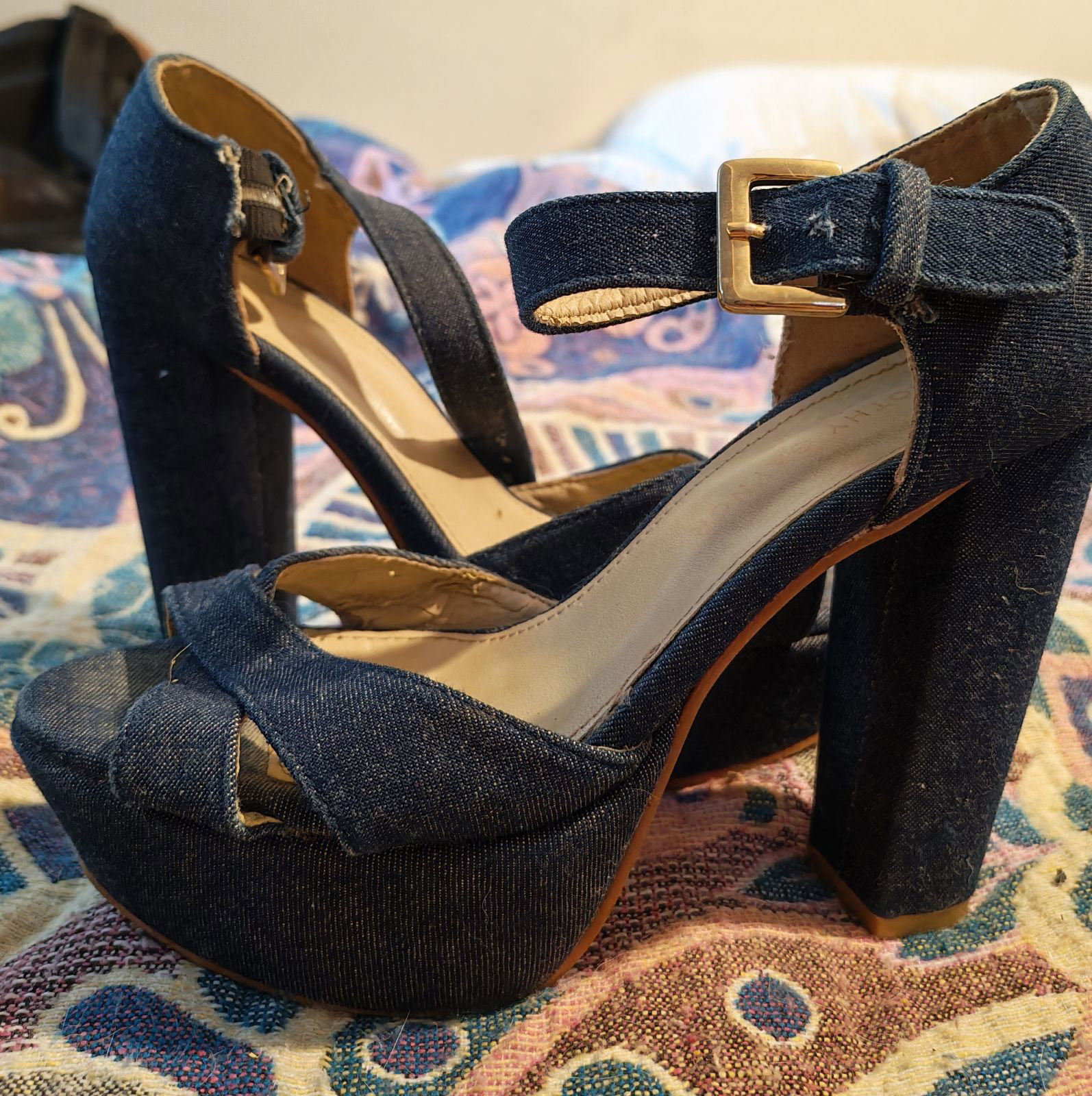 Sandalias Dorothy Gaynor 24.5 con Tacón Grueso