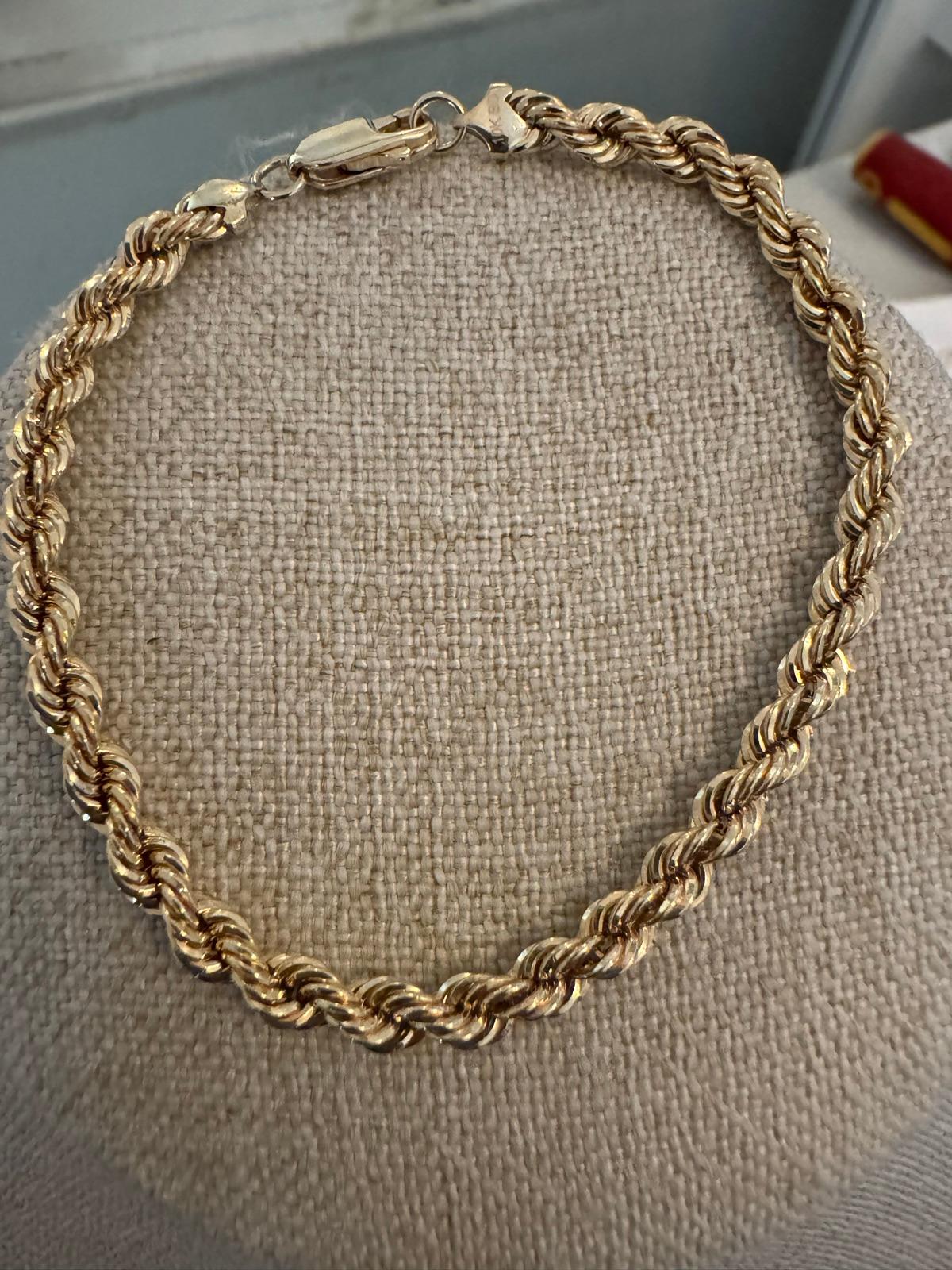 Pulsera tipo torzal
