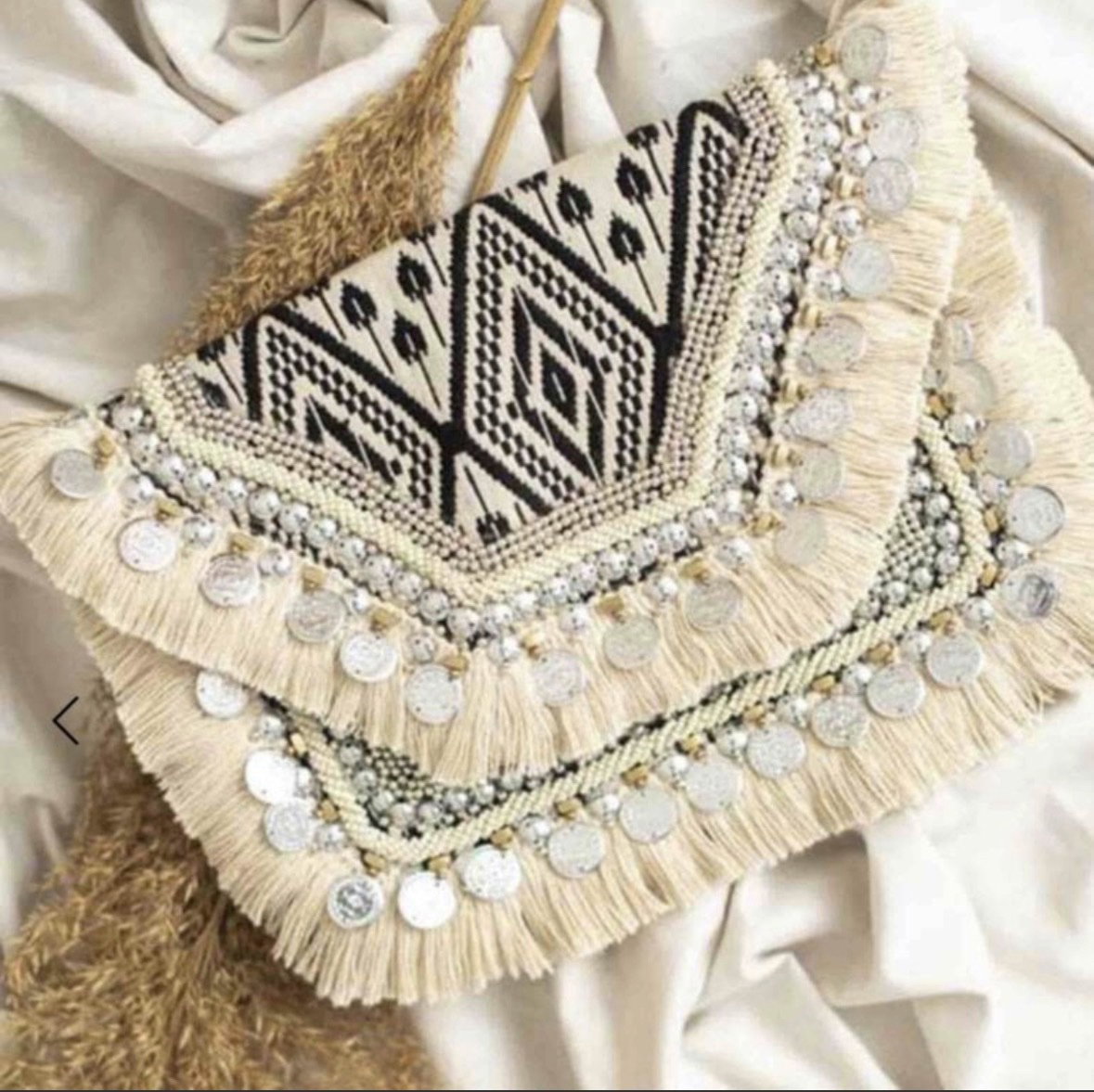 Bolsa Boho con Monedas de Adorno - Like New