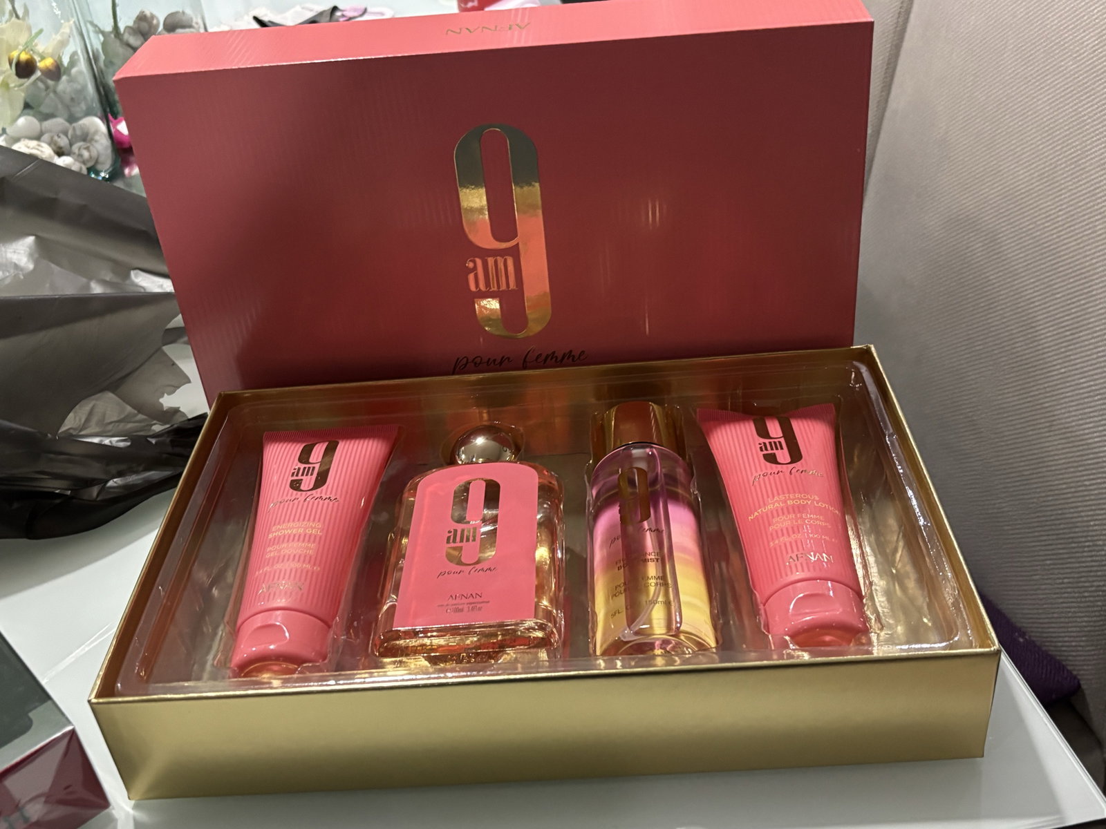 Set de Perfume 9 AM Pour Femme - Como Nuevo