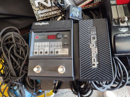 PEDAL PARA GUITARRA ELECTRICA MARCA DIGITECH MODELO ELEMENT XP NUEVA SE USO MUY POCO FUNCIONA PRFCTO