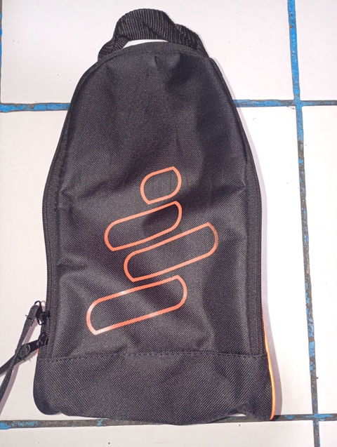 Zapatera Deportiva Oka Negro Con Naranja Porta Tenis