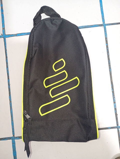 Zapatera Deportiva Oka Negro Con Amarillo Neón Porta Tenis