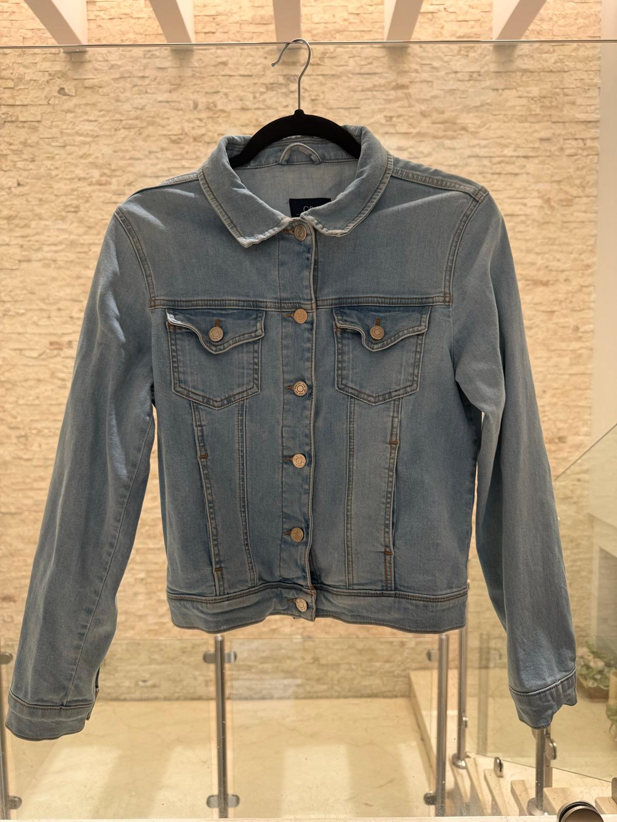 Chamarra de mezclilla azul claro C&A talla S