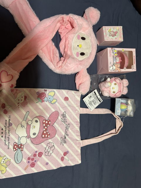 Set de Colección My Melody - Lampara, Llavero y Más