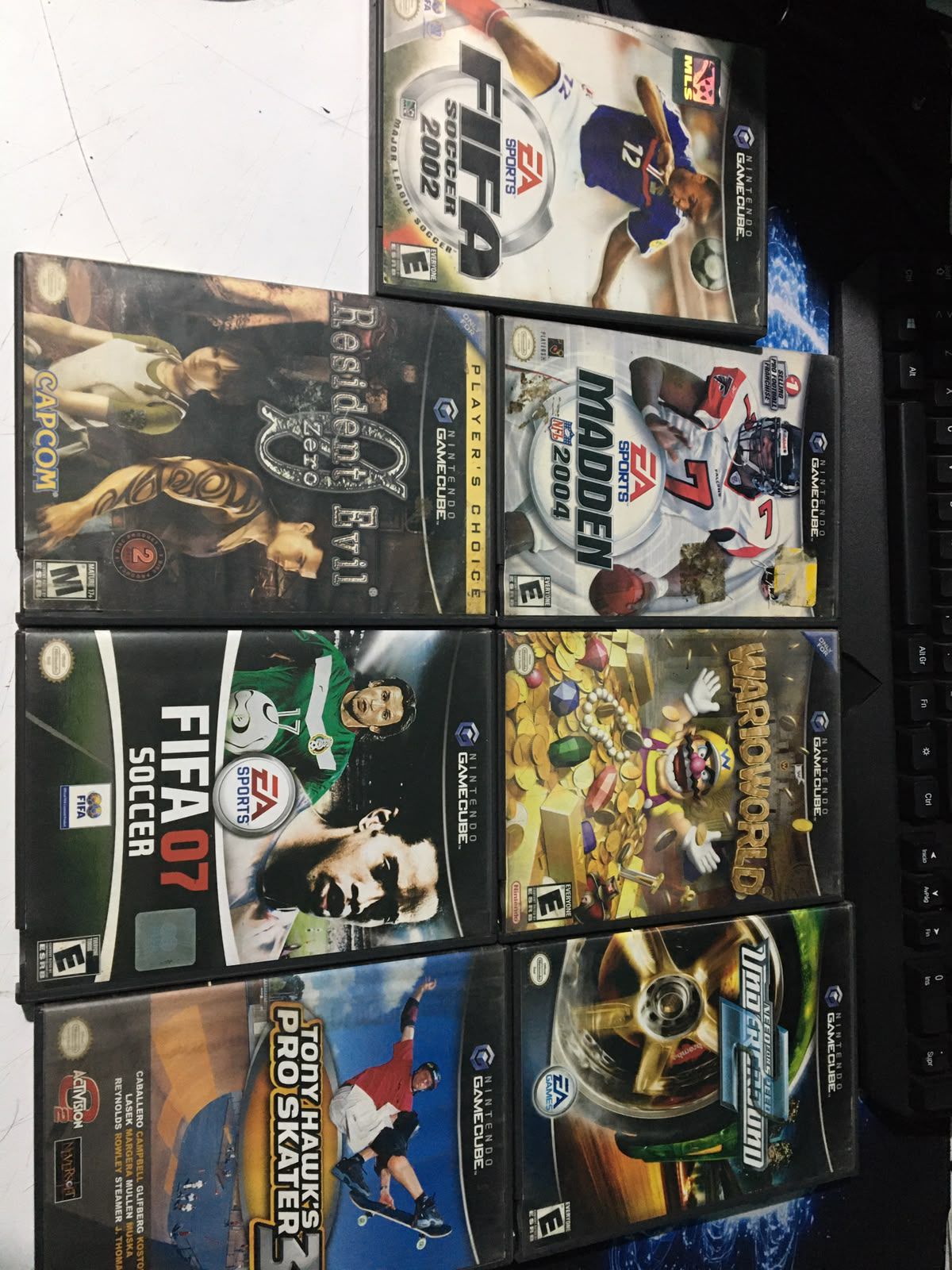 Lote de Juegos de Gamecube: Resident Evil, FIFA, Madden y más