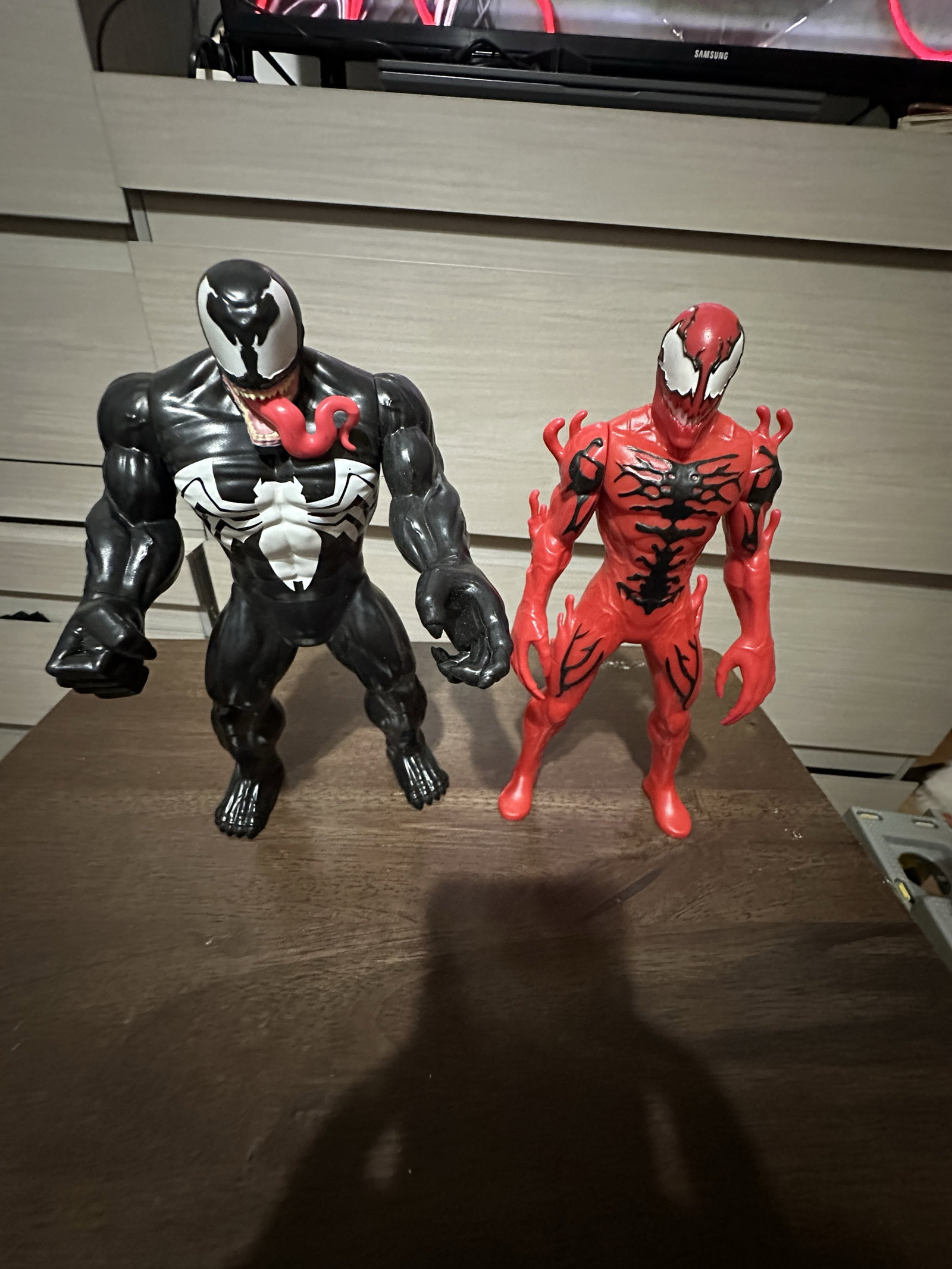 Figura venom y carnage 