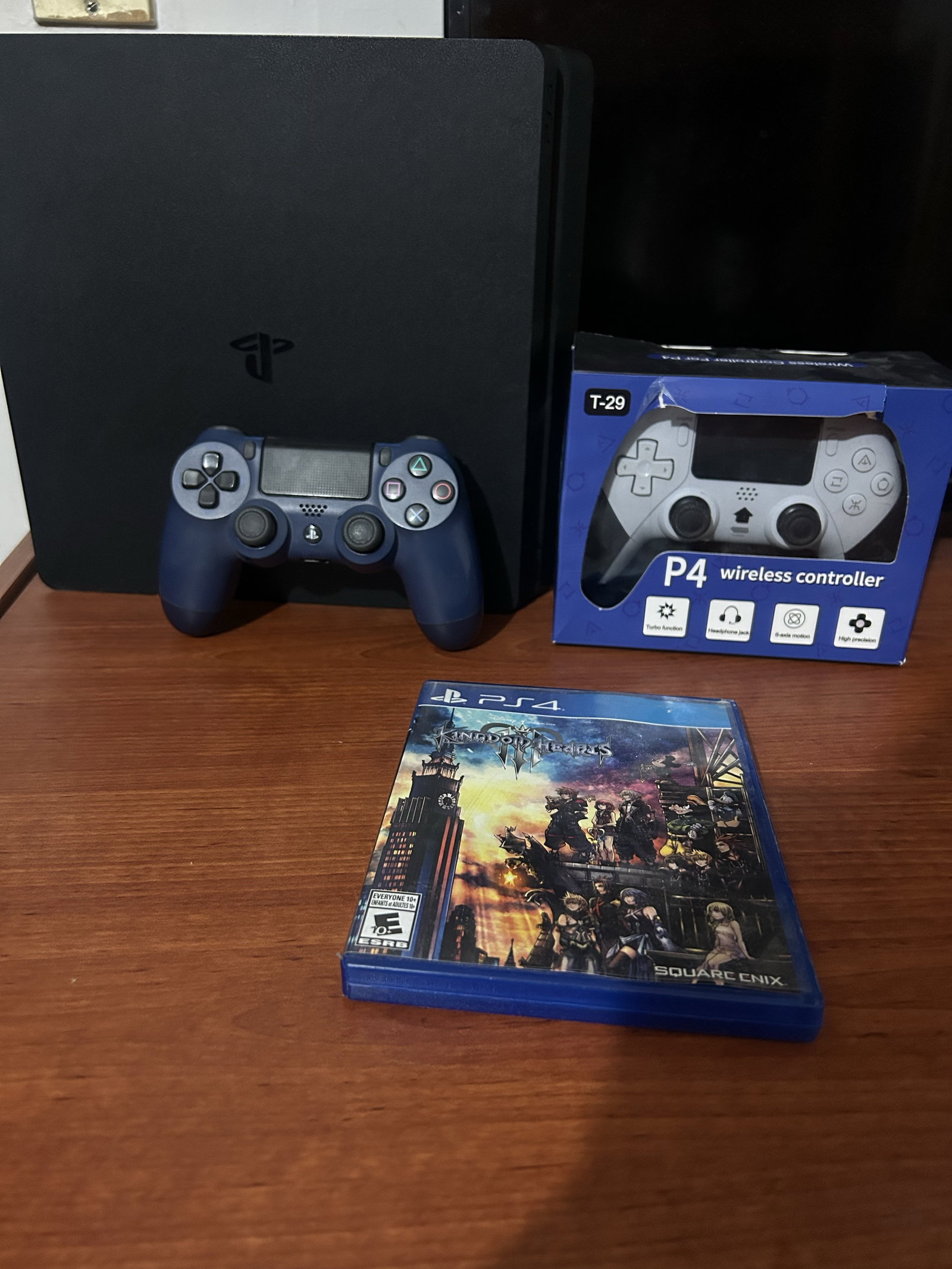 PlayStation 4 plus 