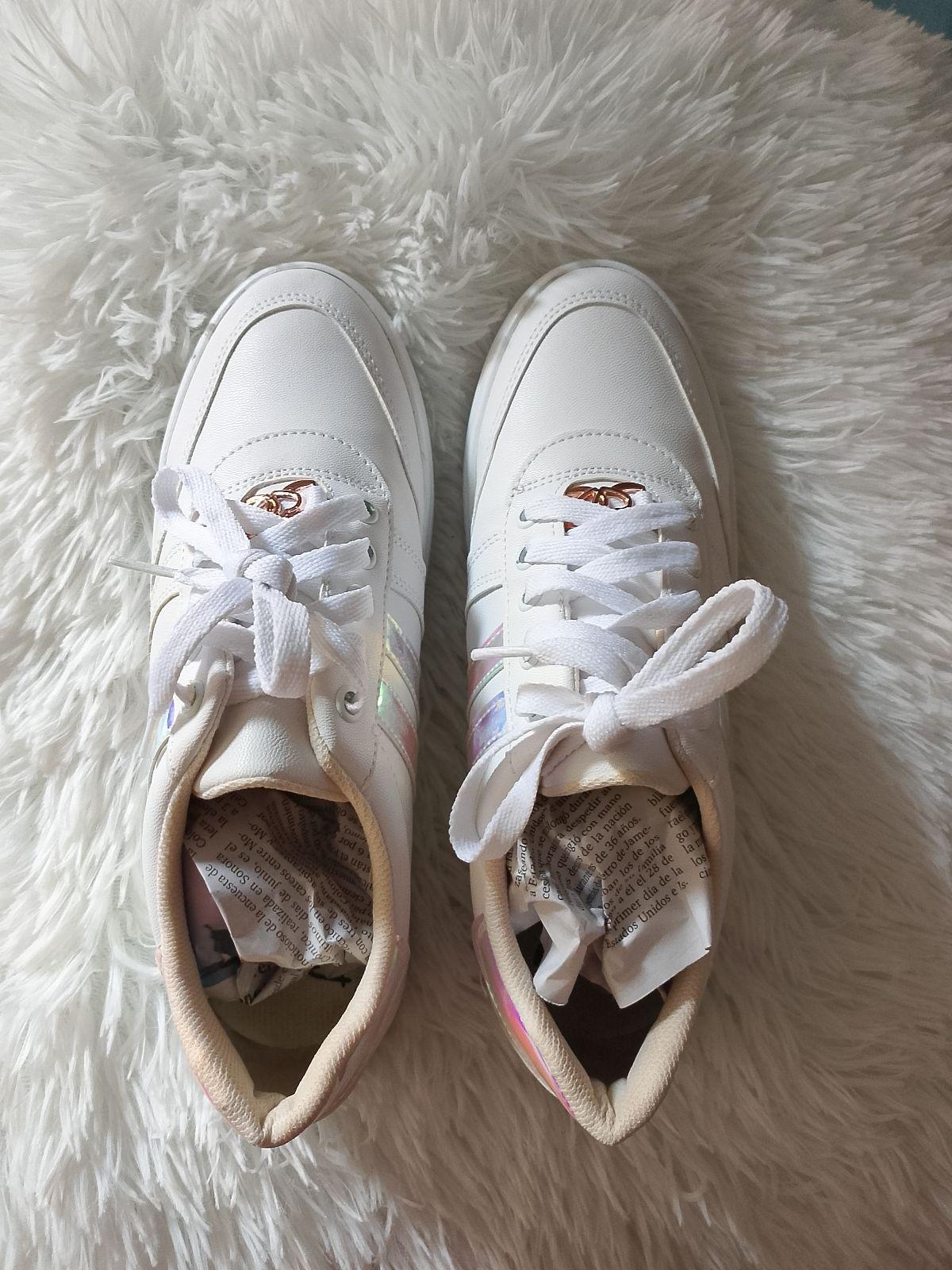 Tenis urbanos mujer tornasol talla 5