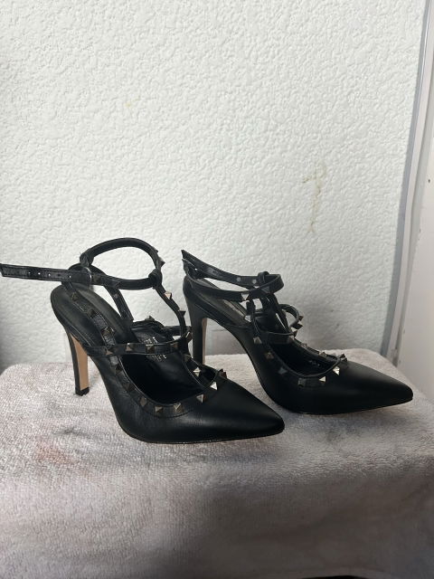 Zapatos EFE con estoperoles 22