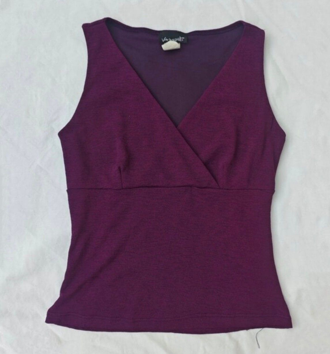 Blusa vintage Y2K vino-morada escote en V