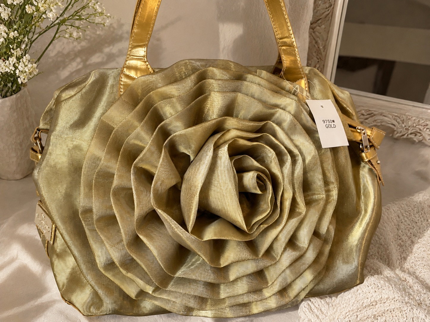 Bolso Valentino Garavani Petale Rose Gold