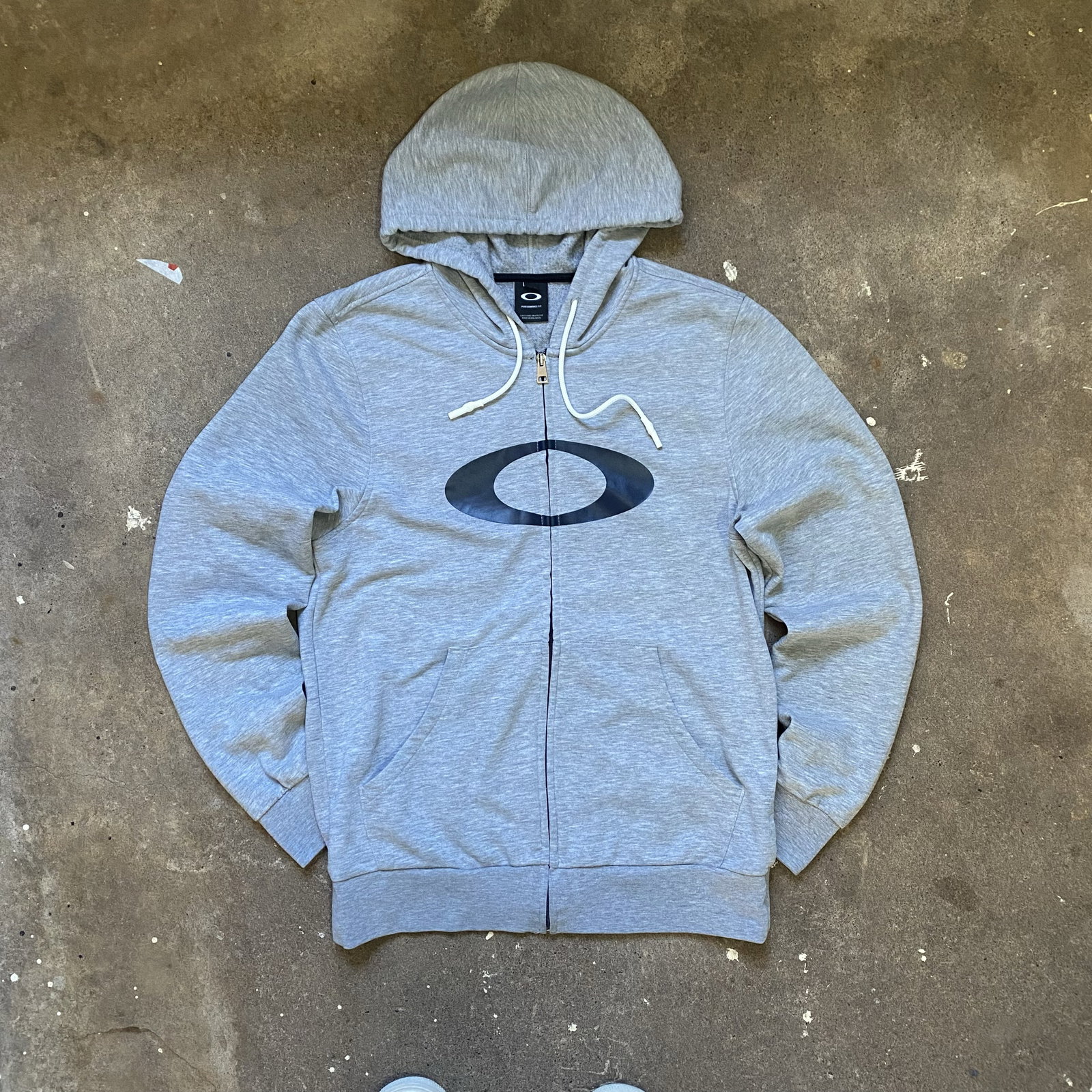 Sudadera Oakley con Gorro Ajustable - Talla M - Como Nueva