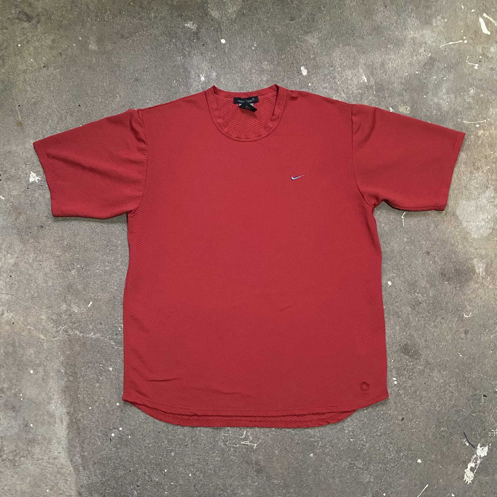 Playera Nike Sphere y2k Roja Talla 
