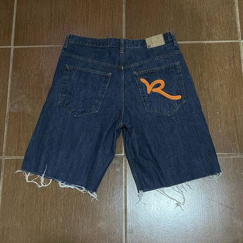 Shorts de mezclilla Rocawear Vintage Baggy Azul Oscuro Talla 36