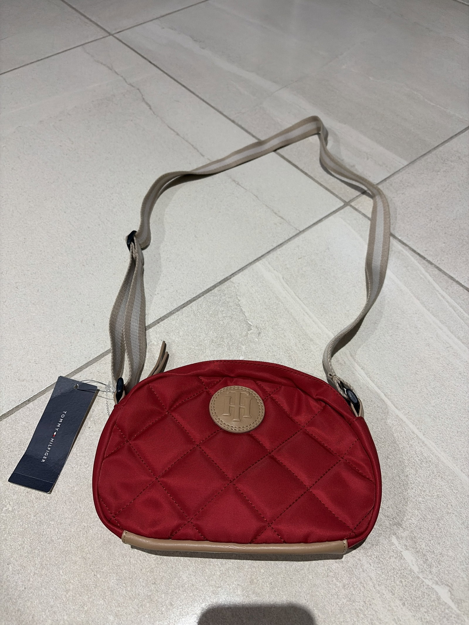 Bolsa Tommy Hilfiger Nueva con Etiqueta
