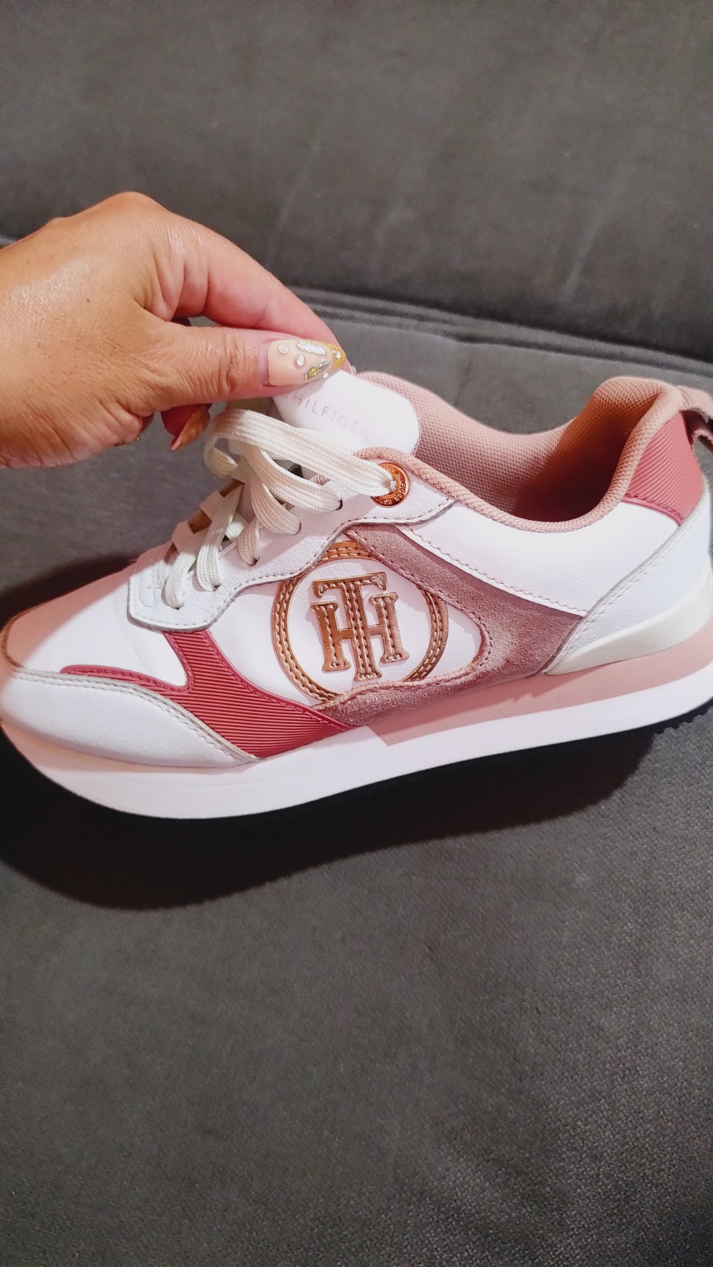 Tenis Tommy Hilfiger Rosa y Blanco Talla 23 - Usados 1 Ocasión