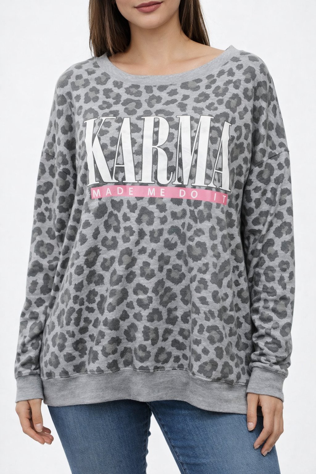 Suéter con letras Karma 