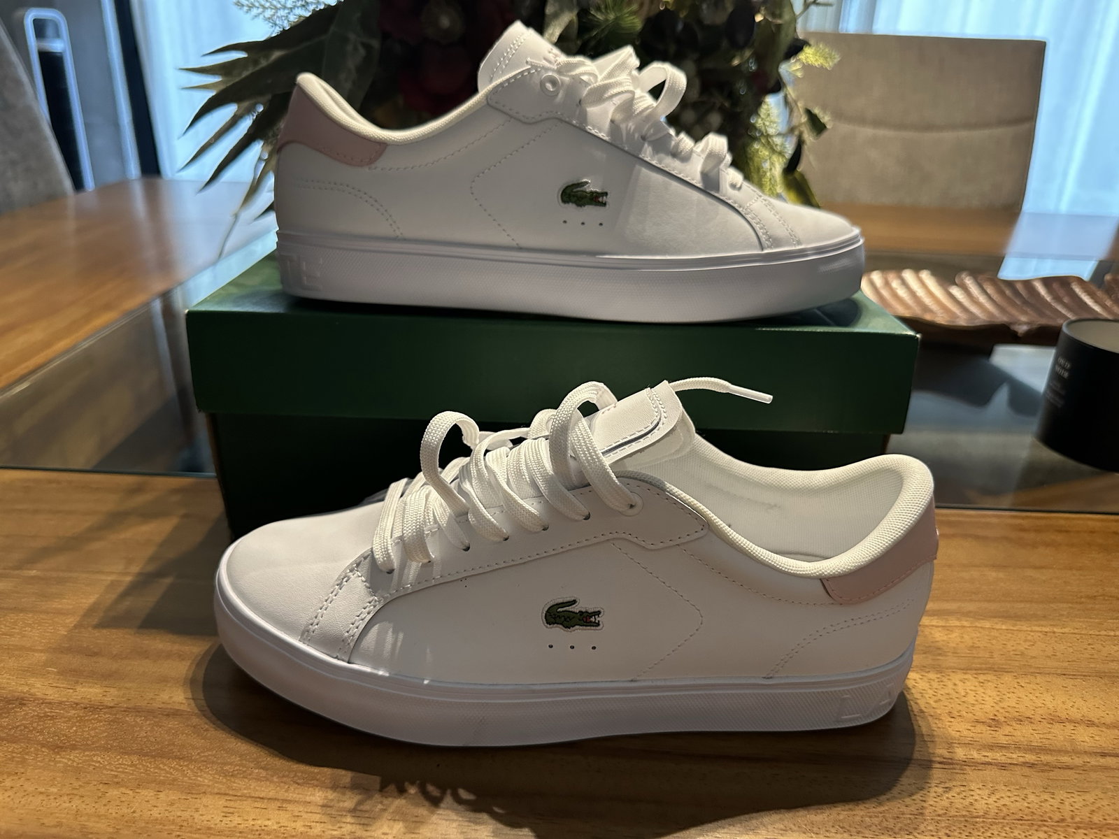 Tenis Lacoste Powercourt GRPH 225 1 SFA Nuevos