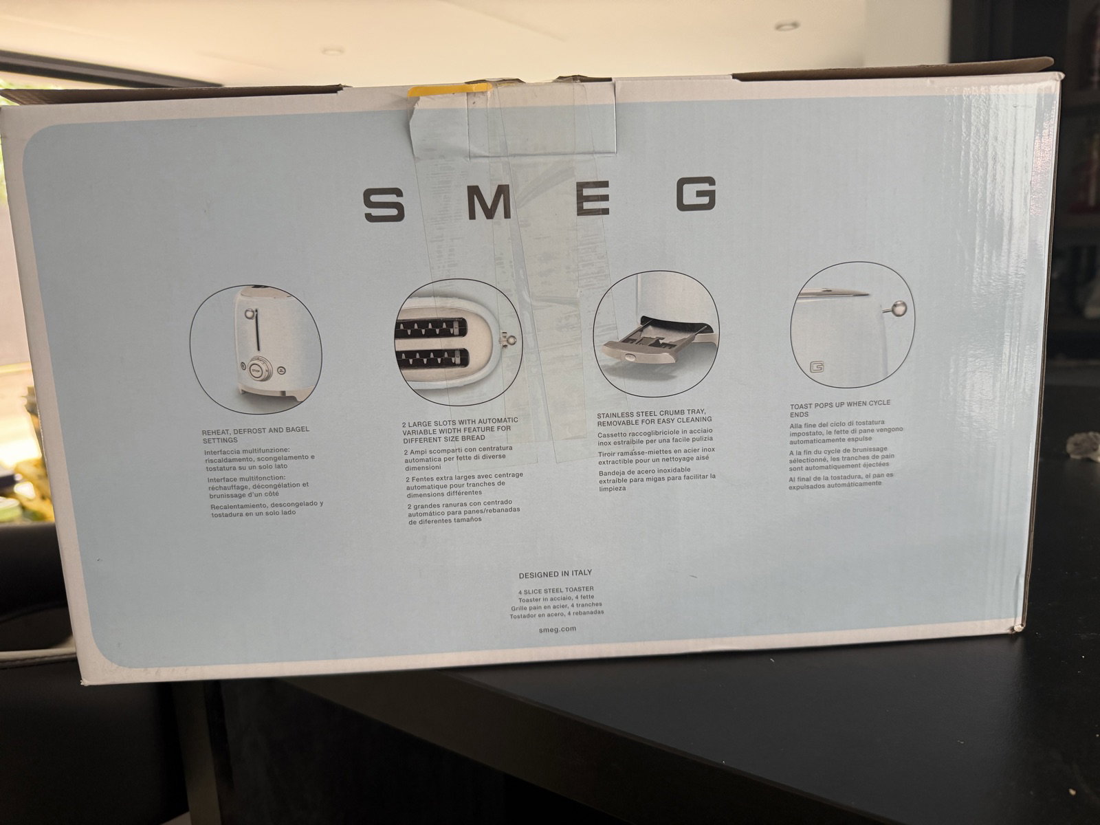 Tostador de pan SMEG totalmente nuevo