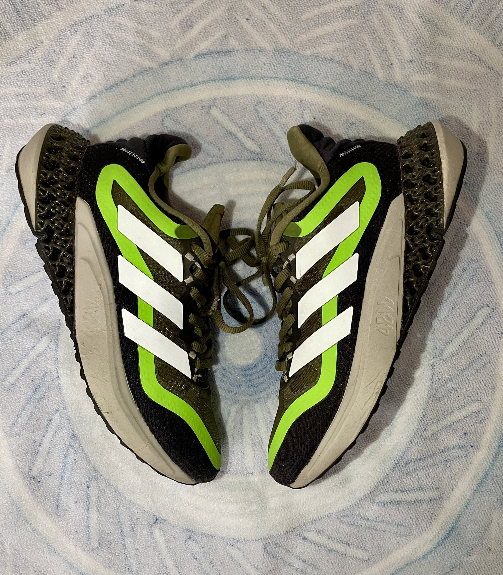 Tenis Adidas 4DFWD Green Neon #24 en Buen Estado