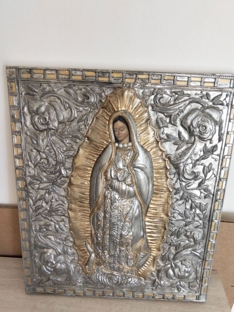 Virgen de Guadalupe repujada en estaño hecha a mano