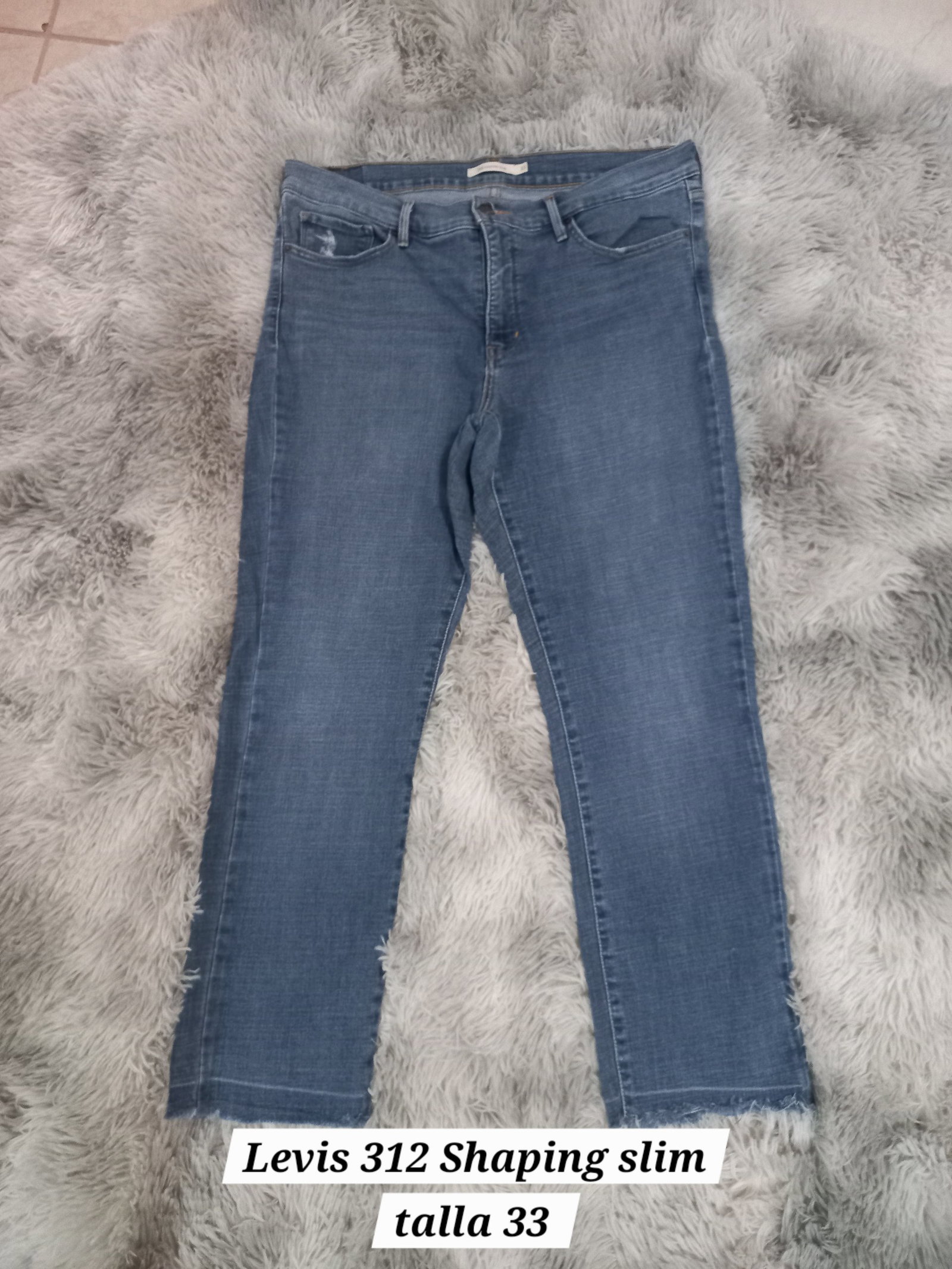 Jeans Levis 312 Shaping Slim Talla 33 - Buen Estado