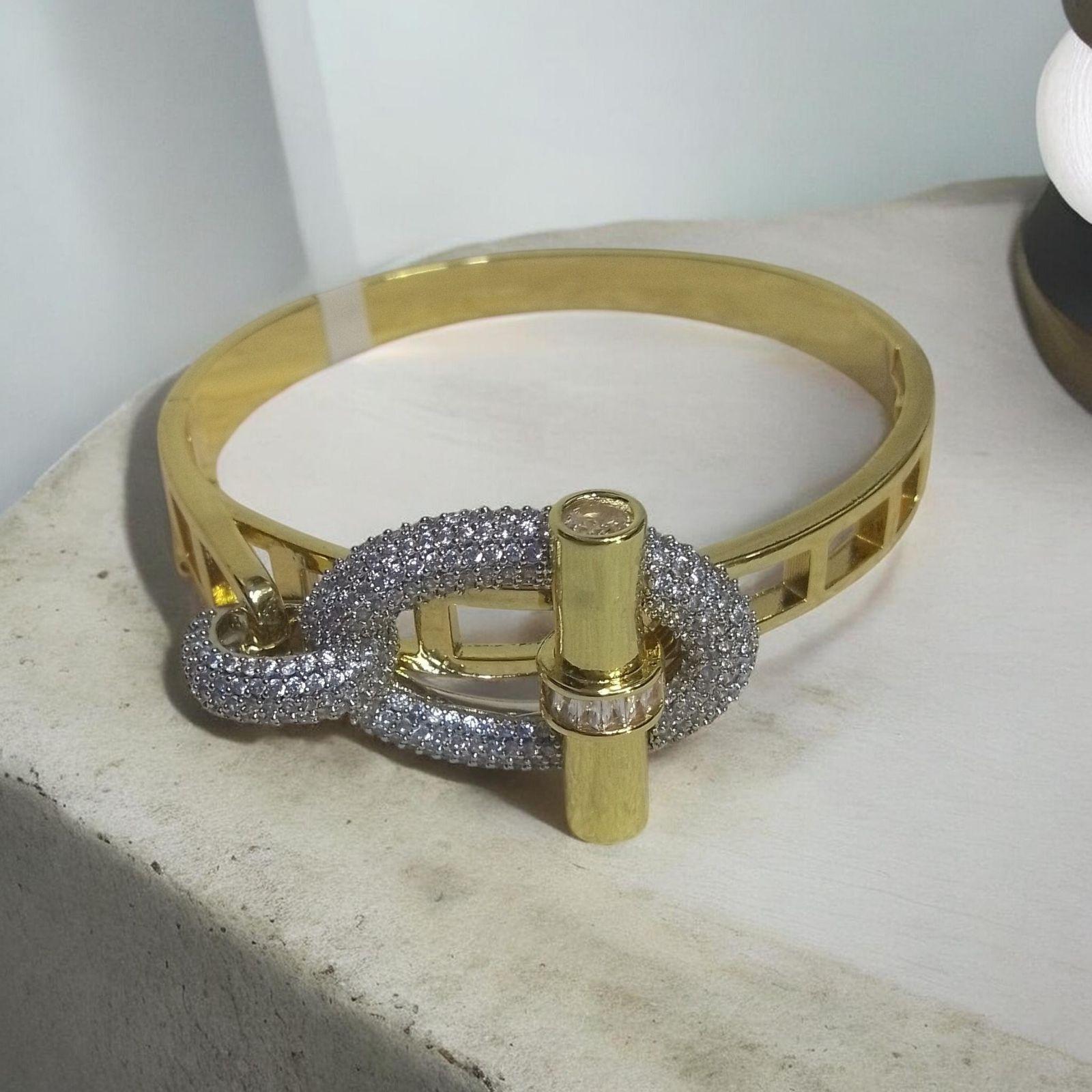 Brazalete de oro laminado y cristal