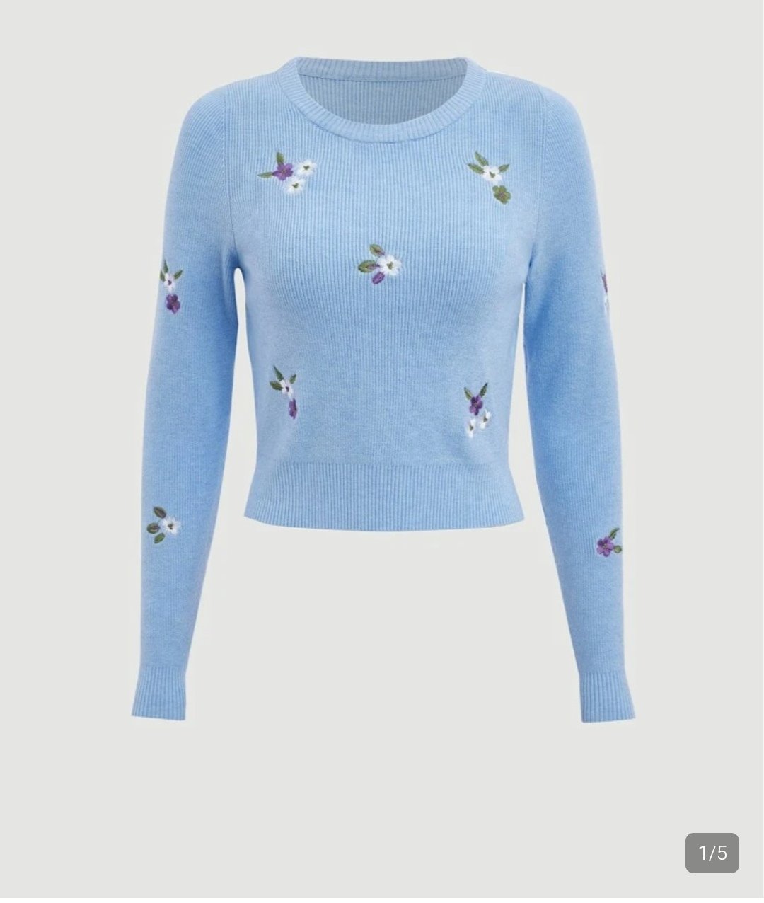 Suéter corto azul cielo con flores bordadas - Talla S (Shein)