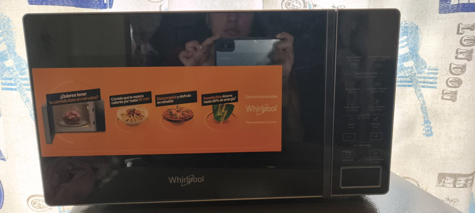 Horno de Microondas Whirlpool 0.7 Pies - Buen Estado