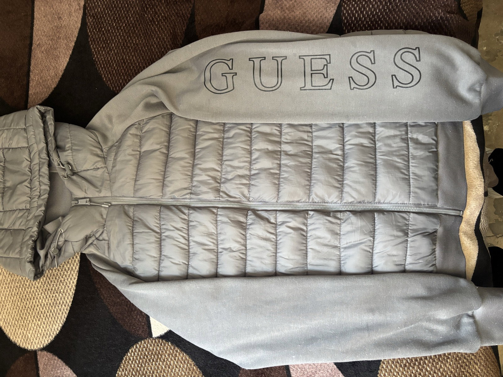 Chamarra Guess original talla M