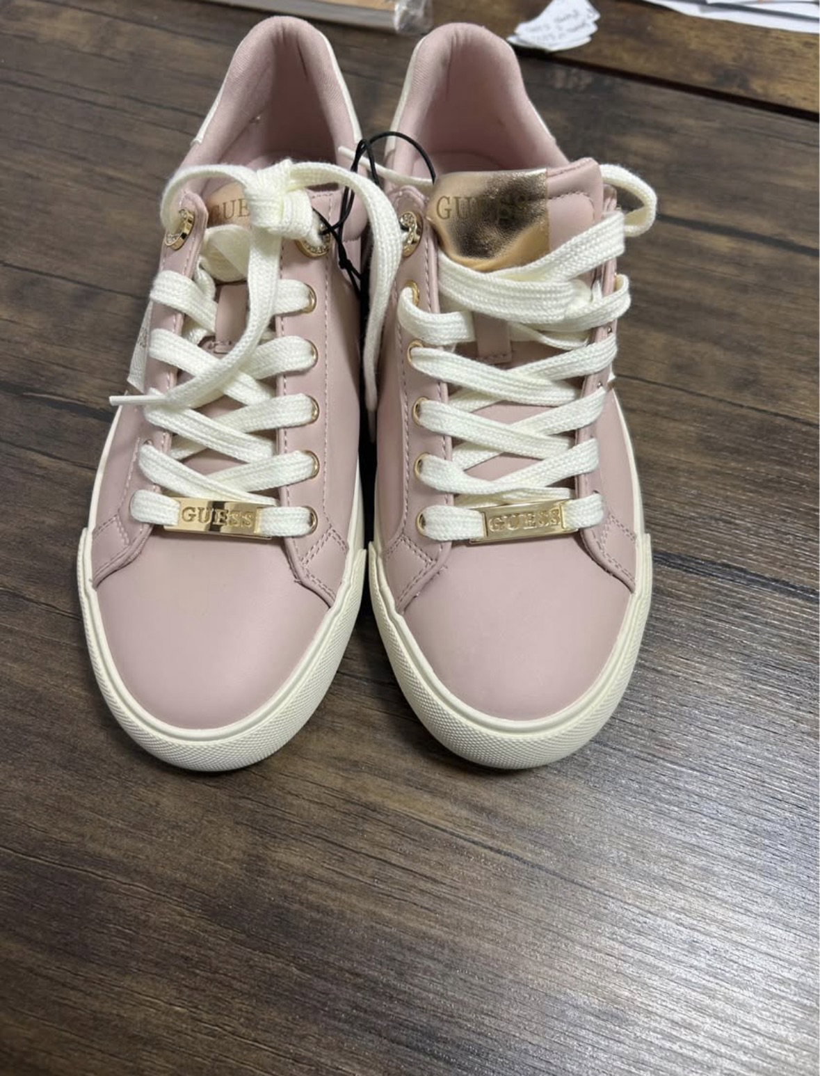 Tenis Guess Rosa Talla 7 Americana