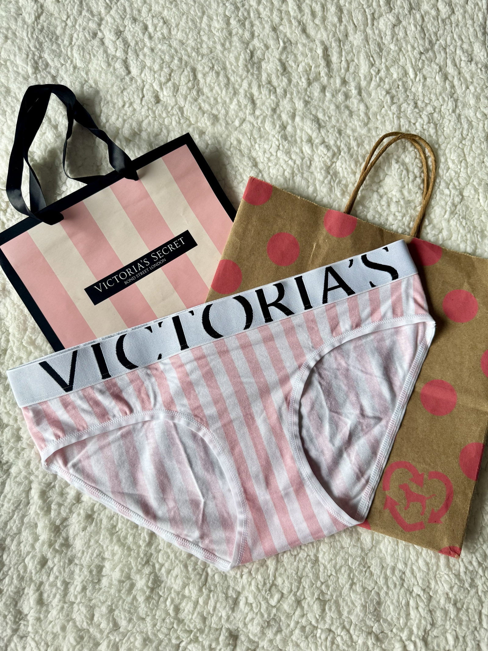 Panty Victoria’s Secret rayas rosa
