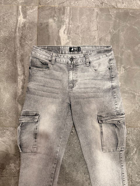 Pantalón Cargo Talla 28 - Color Gris