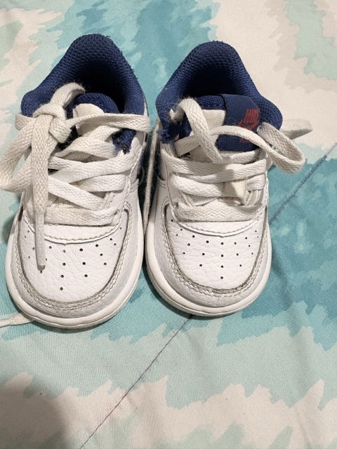 Tenis Nike para bebé #9 en buen estado
